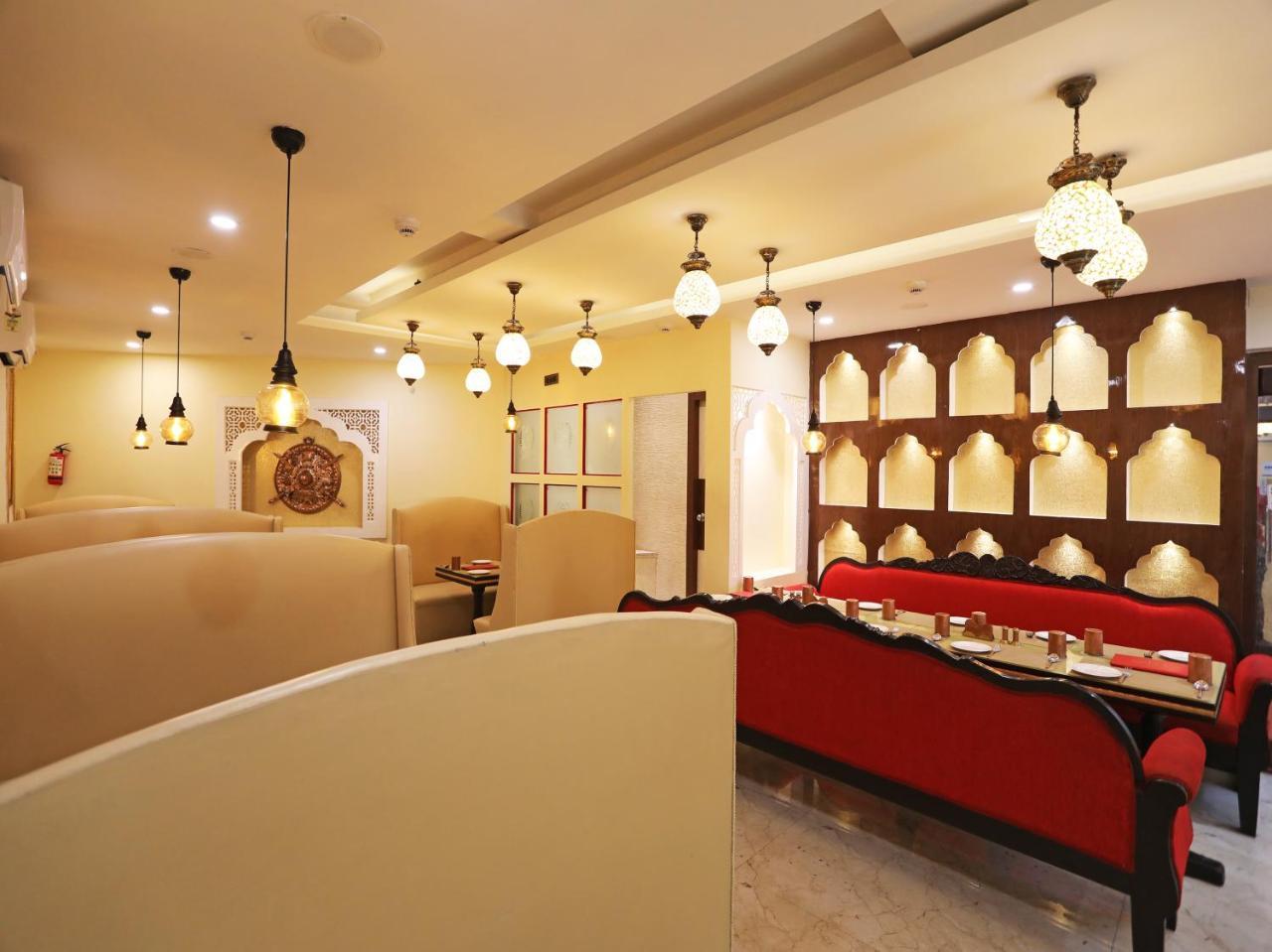 Hotel Acme Калькутта Экстерьер фото