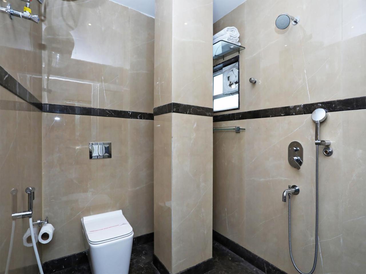 Hotel Acme Калькутта Экстерьер фото