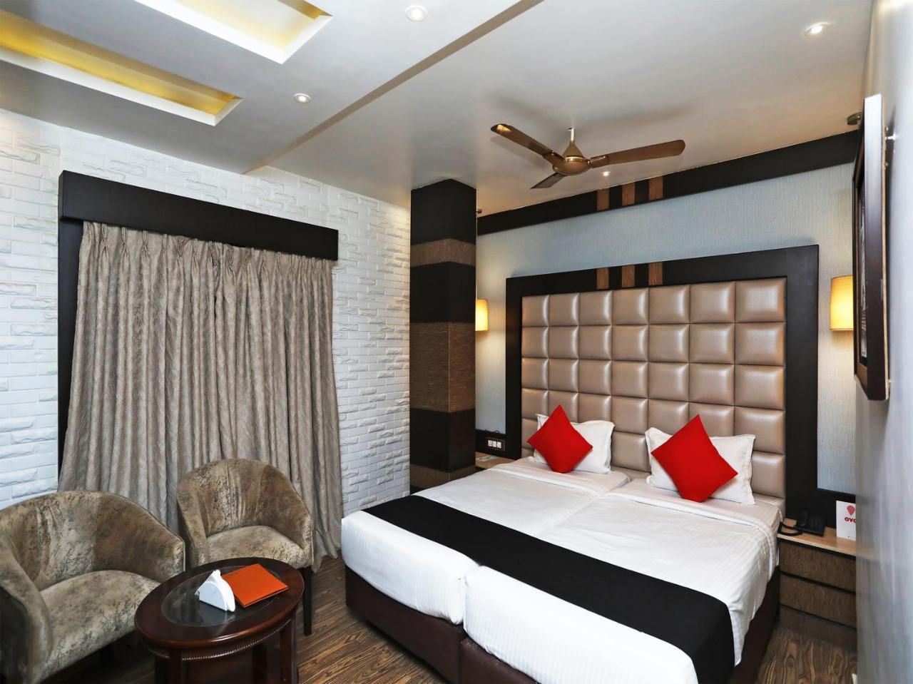 Hotel Acme Калькутта Экстерьер фото