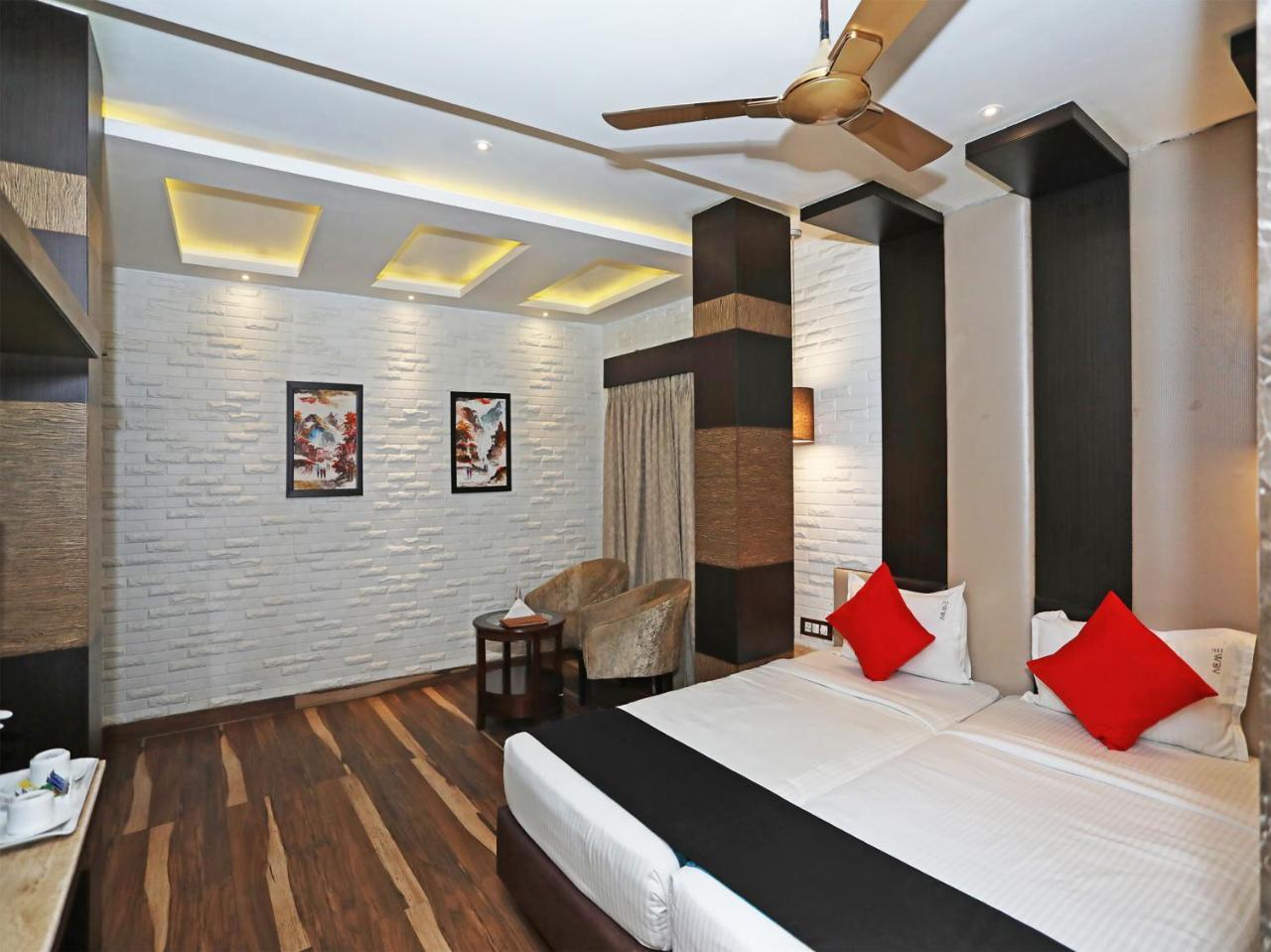 Hotel Acme Калькутта Экстерьер фото